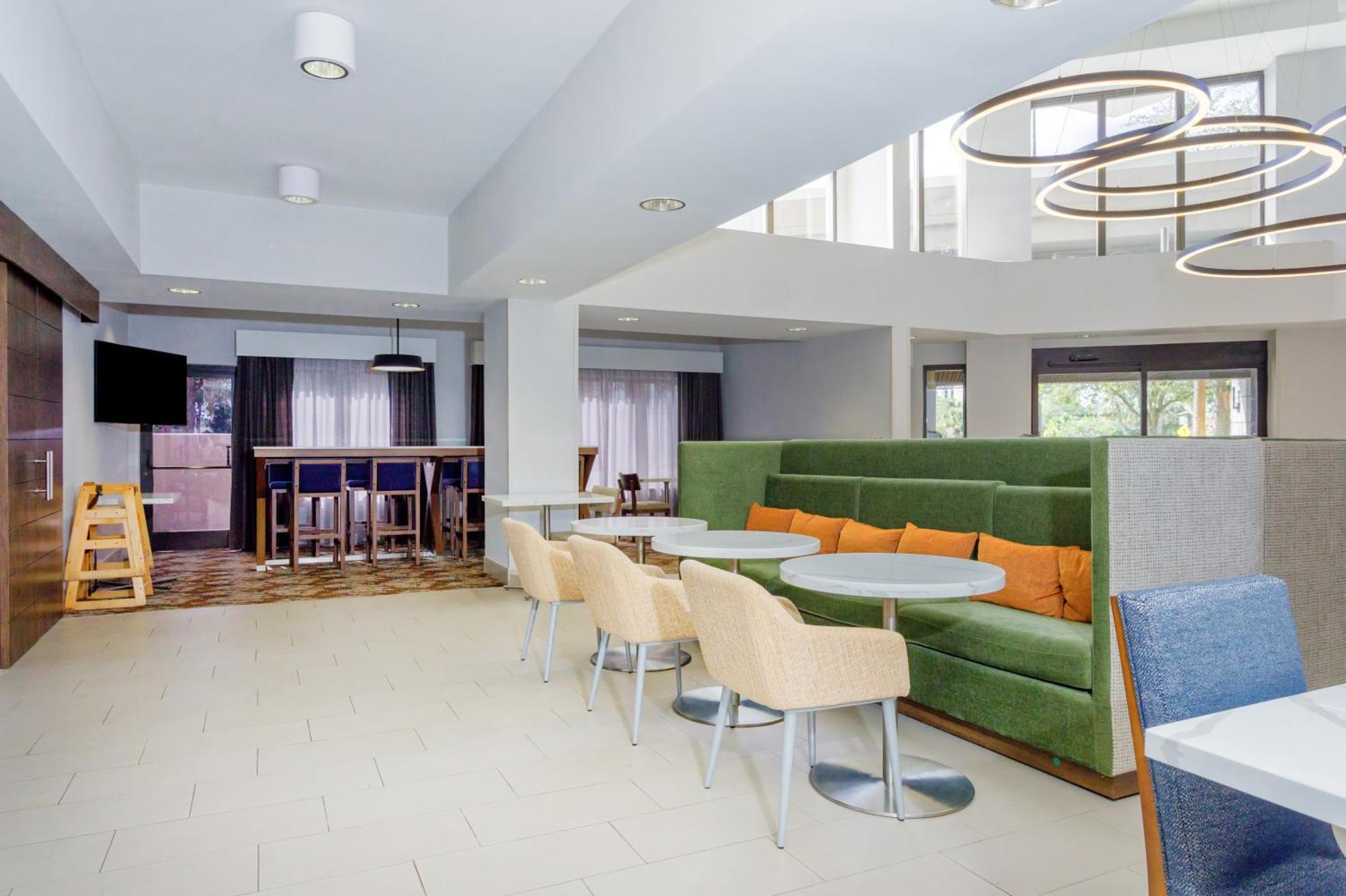 Hampton Inn Jacksonville - I-95 Central Екстер'єр фото
