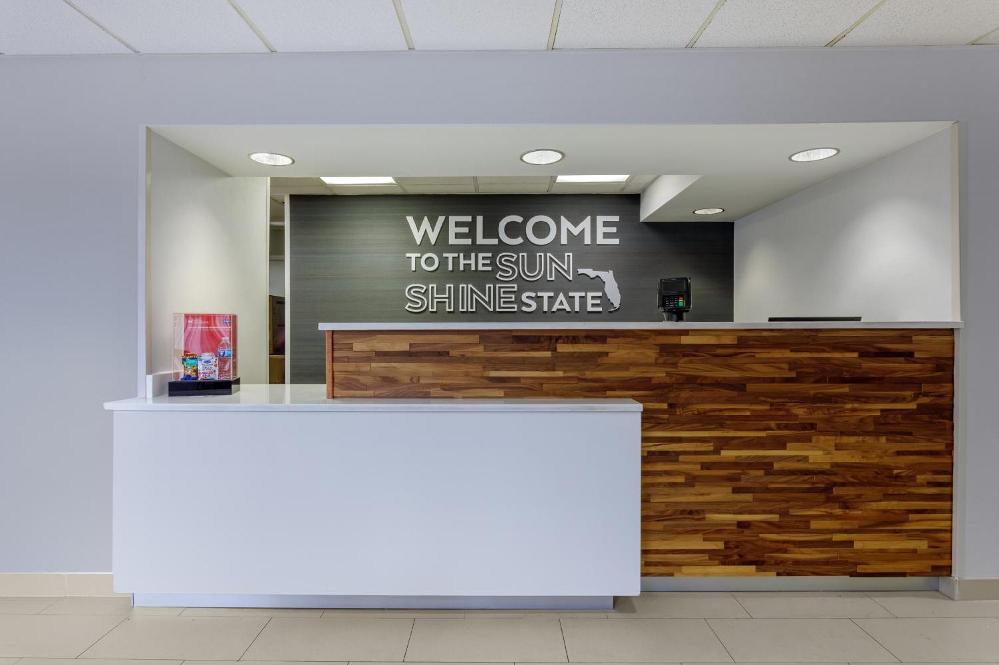 Hampton Inn Jacksonville - I-95 Central Екстер'єр фото