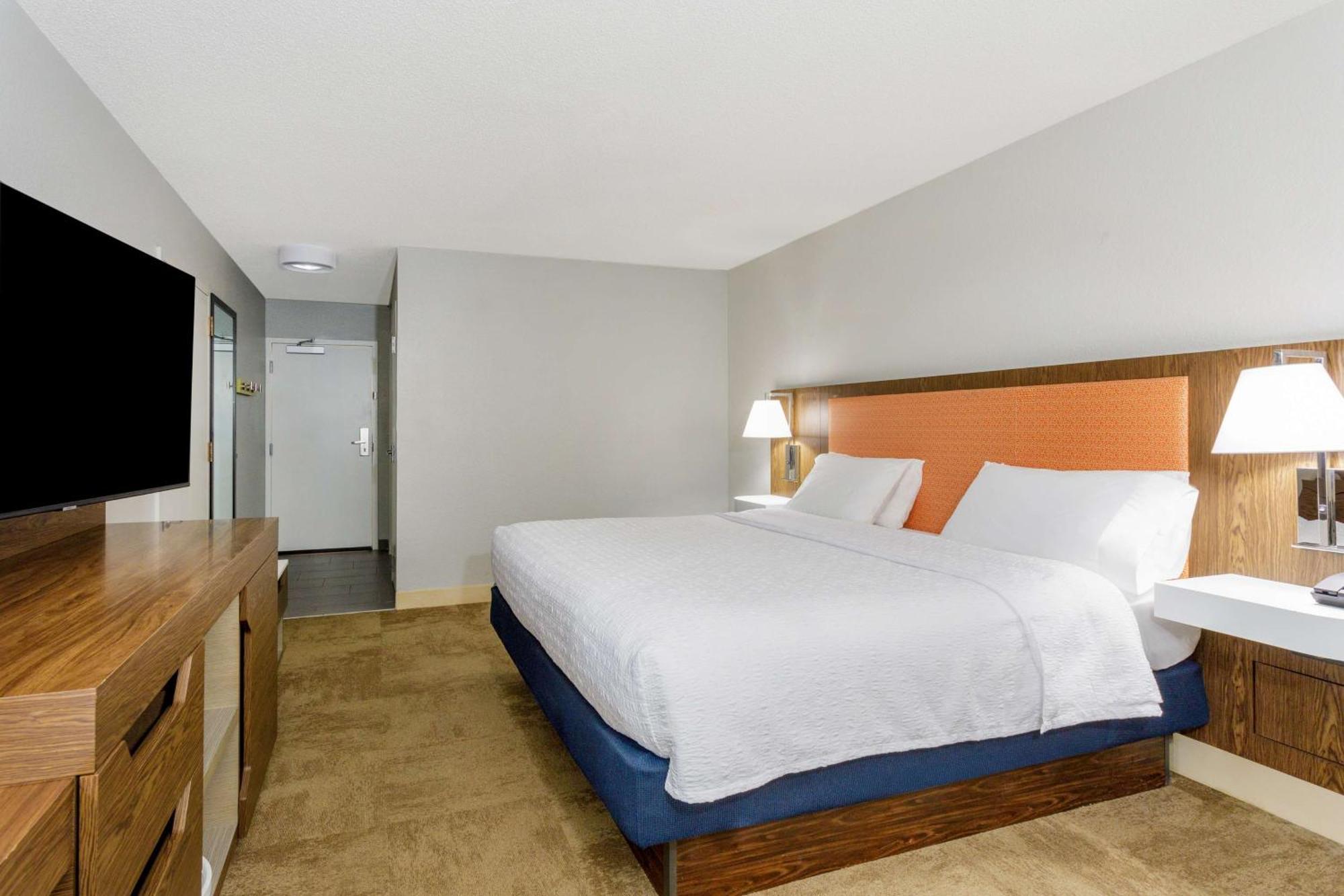 Hampton Inn Jacksonville - I-95 Central Екстер'єр фото
